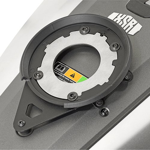 BF24 objímka pro úchyt tankruksaku GIVI "TANKLOCK" na víčko nádrže Yamaha XSR 700 (16-24)