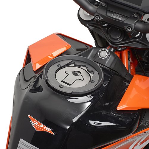BF33 objímka pro uchycení tankruksaku GIVI "TANKLOCK"na víčko nádrže KTM Duke 125-390 (17-23)