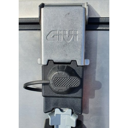 Z8032R krycí víčko zámku proti nečistotám pro kufr GIVI OBKN42/58, plastové