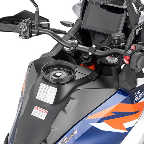 BF59 objímka pro uchycení tankruksaku GIVI "TANKLOCK"na víčko nádrže KTM SA 1290 R /S (21-24)