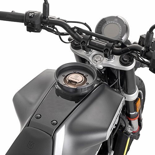 BF57 objímka pro tankruksak GIVI "TANKLOCK"na víčko nádrže Husqvarna Svartpilen 125-401 (21-23)