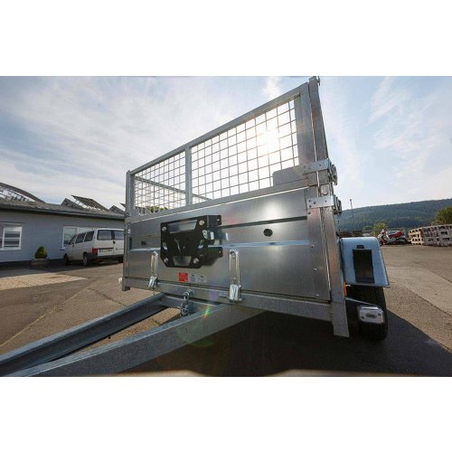 držák na TraX na zeď