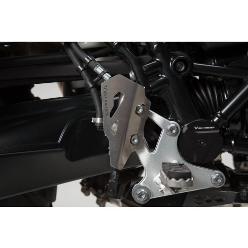 kryt brzd. pumpy BMW nine T stříbrný