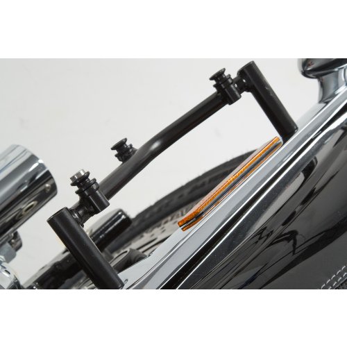 SLC boční nosič pravý Harley Davidson Dyna Fat Bob (08-).