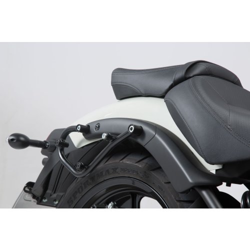 Legend Gear nosič pravý pro Kawasaki Vulcan S (16-)