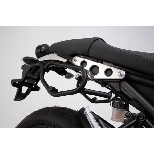 nosič SLC boční  pravý černý. XSR Yamaha 900 (15.-21).
