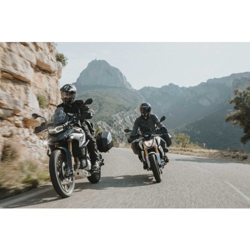 plastové kufry AERO ABS ,2x25 l. sada 2ks