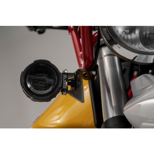 EVO dálková světla+držáky černá. Moto Guzzi V85 TT (19-).