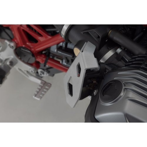 kryt vstřikování stříbrné, BMW R nineT / Pure / Scrambler (20-).