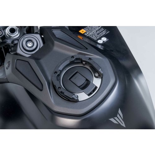 PRO tank ring Black. Yamaha MT-09 (23-).