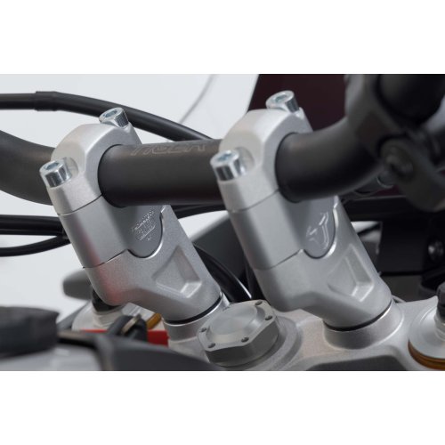 zvýšení řídítek H=30 mm. stříbrné Triumph Tiger 900 GT/Rally Pro.