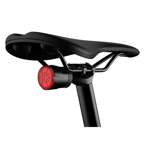 Nabíjecí blikačka Fenix BC06R