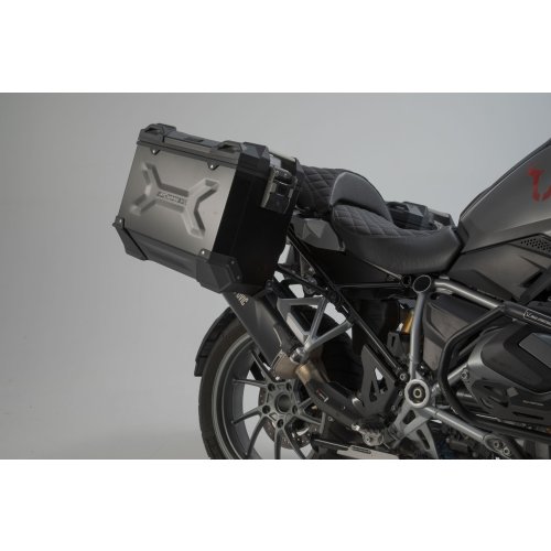 TRAX ADV aluminum case system + Akrapovic Black. 45/37 l. BMW R 1250 GS/Adv/Rallye