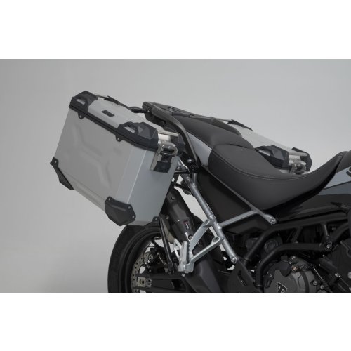 TRAX ADV aluminum case system + Akrapovic Silver. 45/37 l. Triumph Tiger 900 (19-2